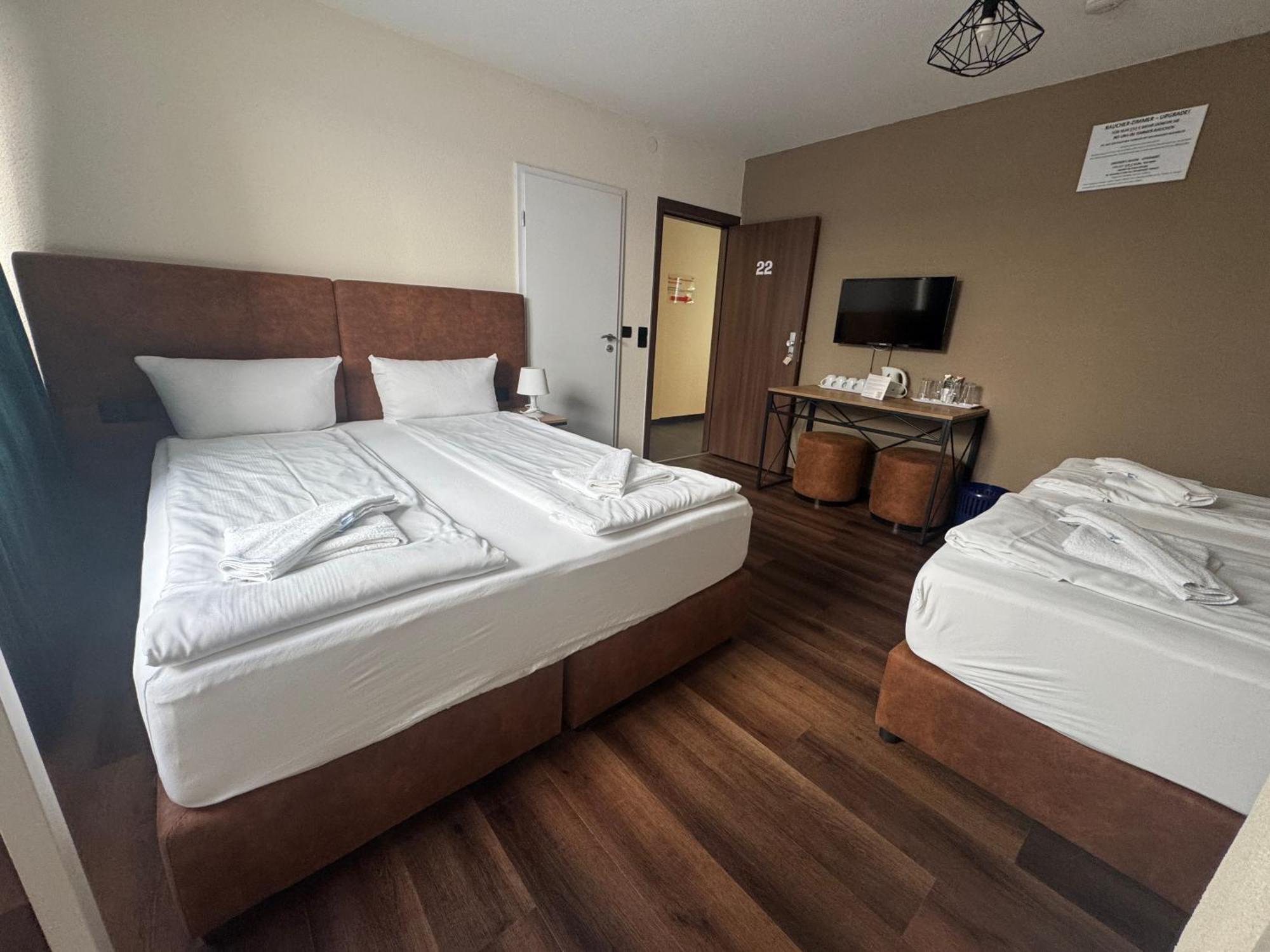Hotel Capitol Zentrum - 24H - Friedrichshafen Eksteriør billede