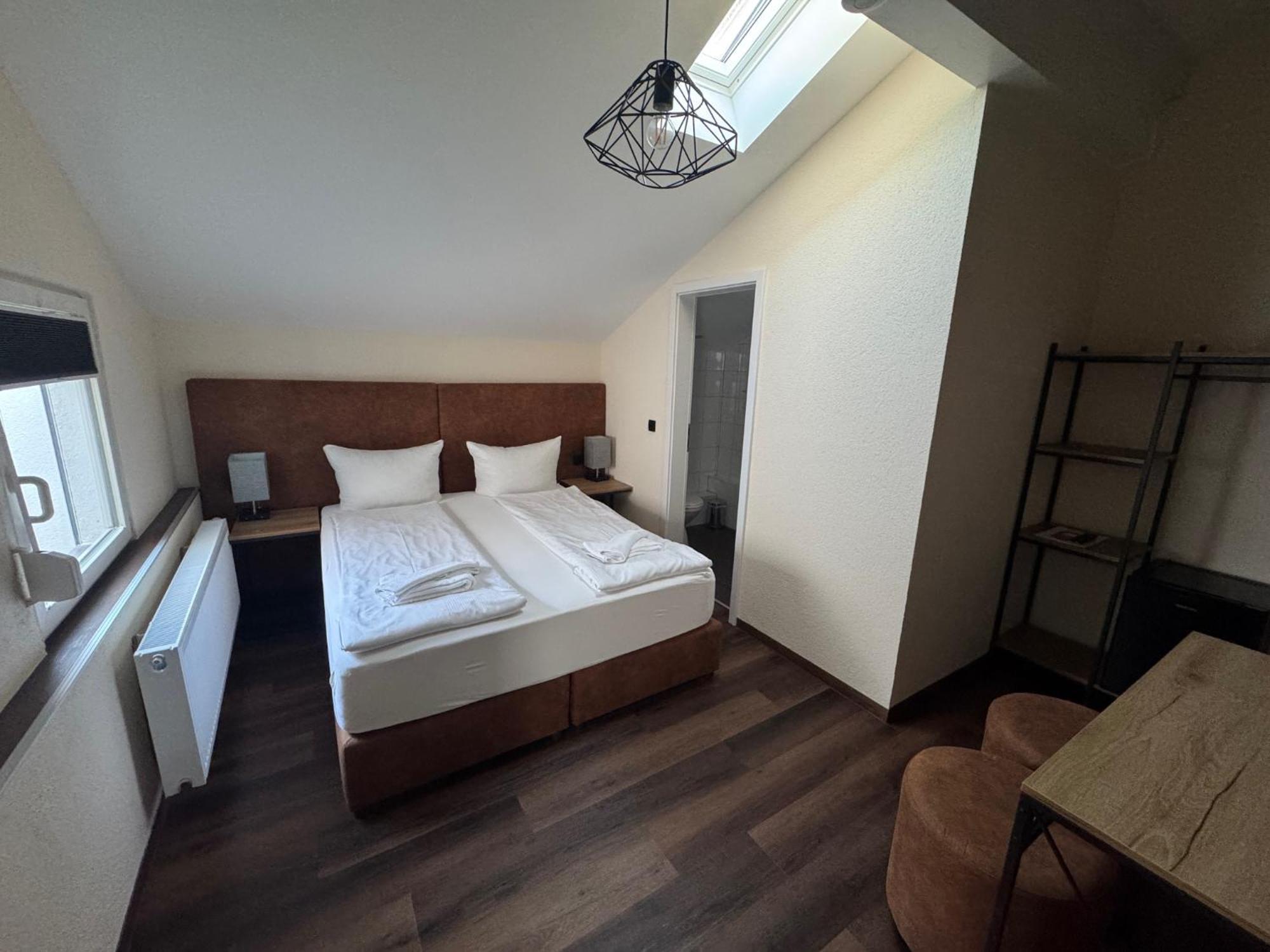 Hotel Capitol Zentrum - 24H - Friedrichshafen Eksteriør billede